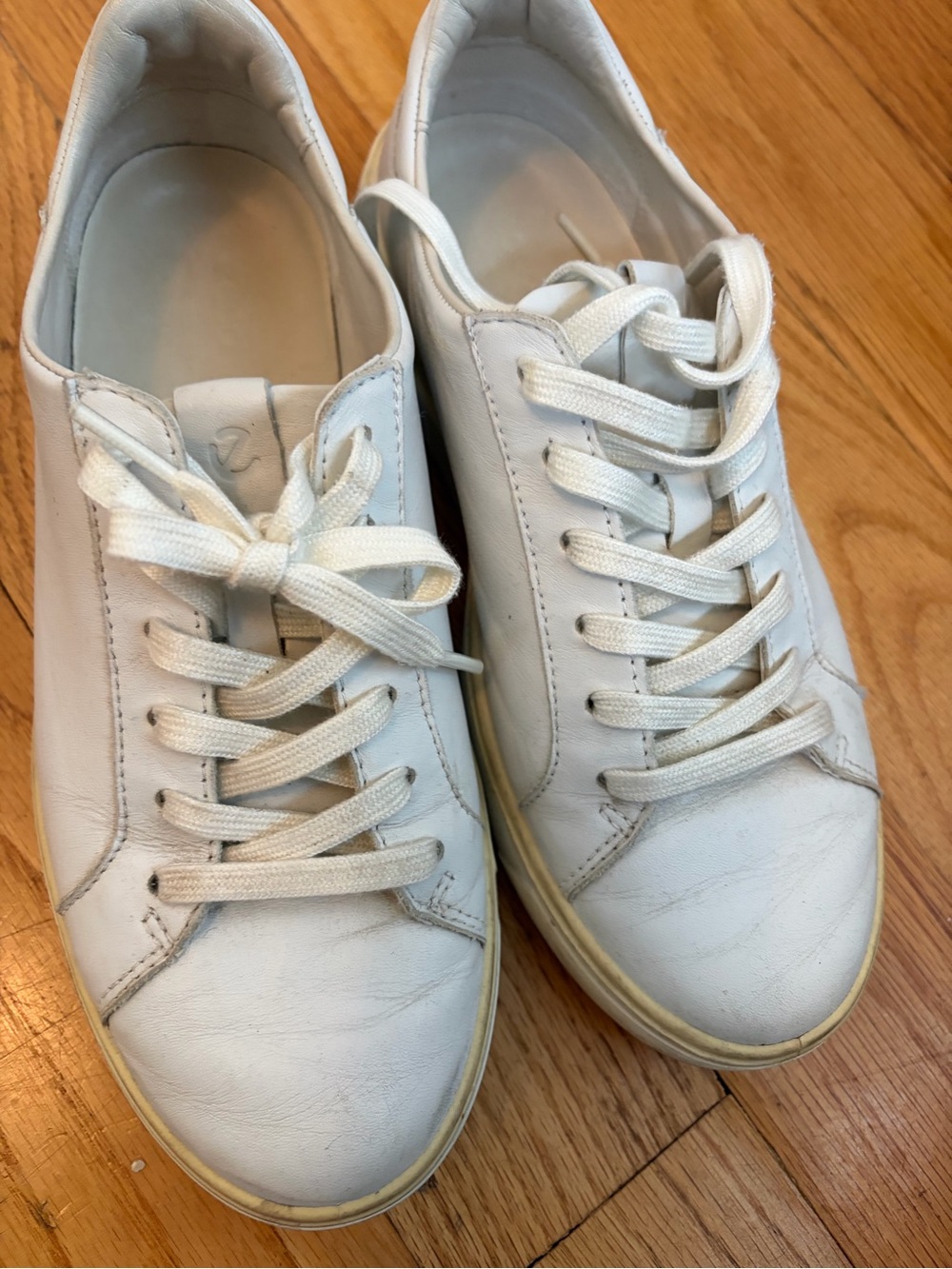 Ecco White Leather Lace-Up Sneakers